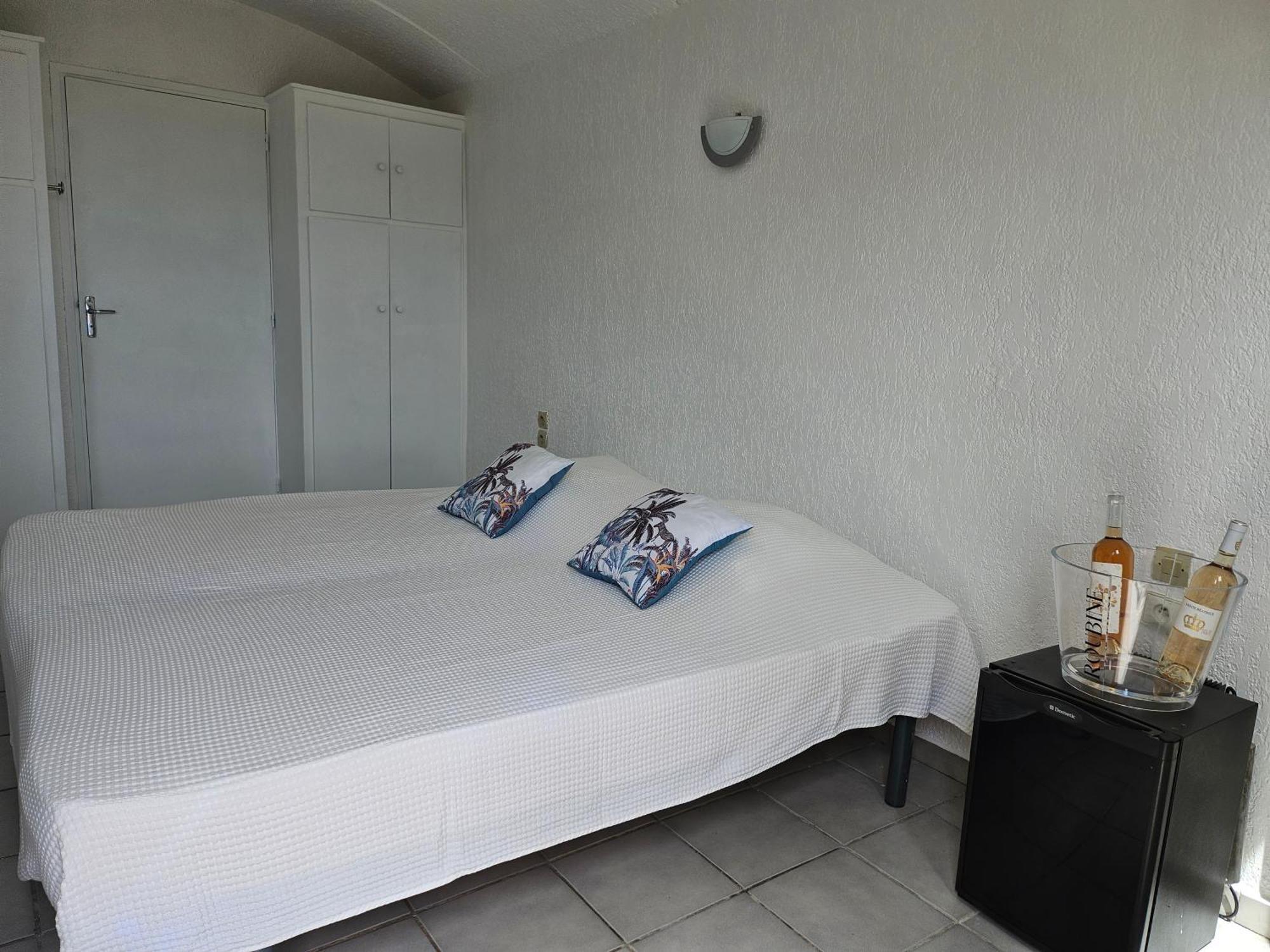 Capsud, La Garde-Freinet Apartment Екстериор снимка