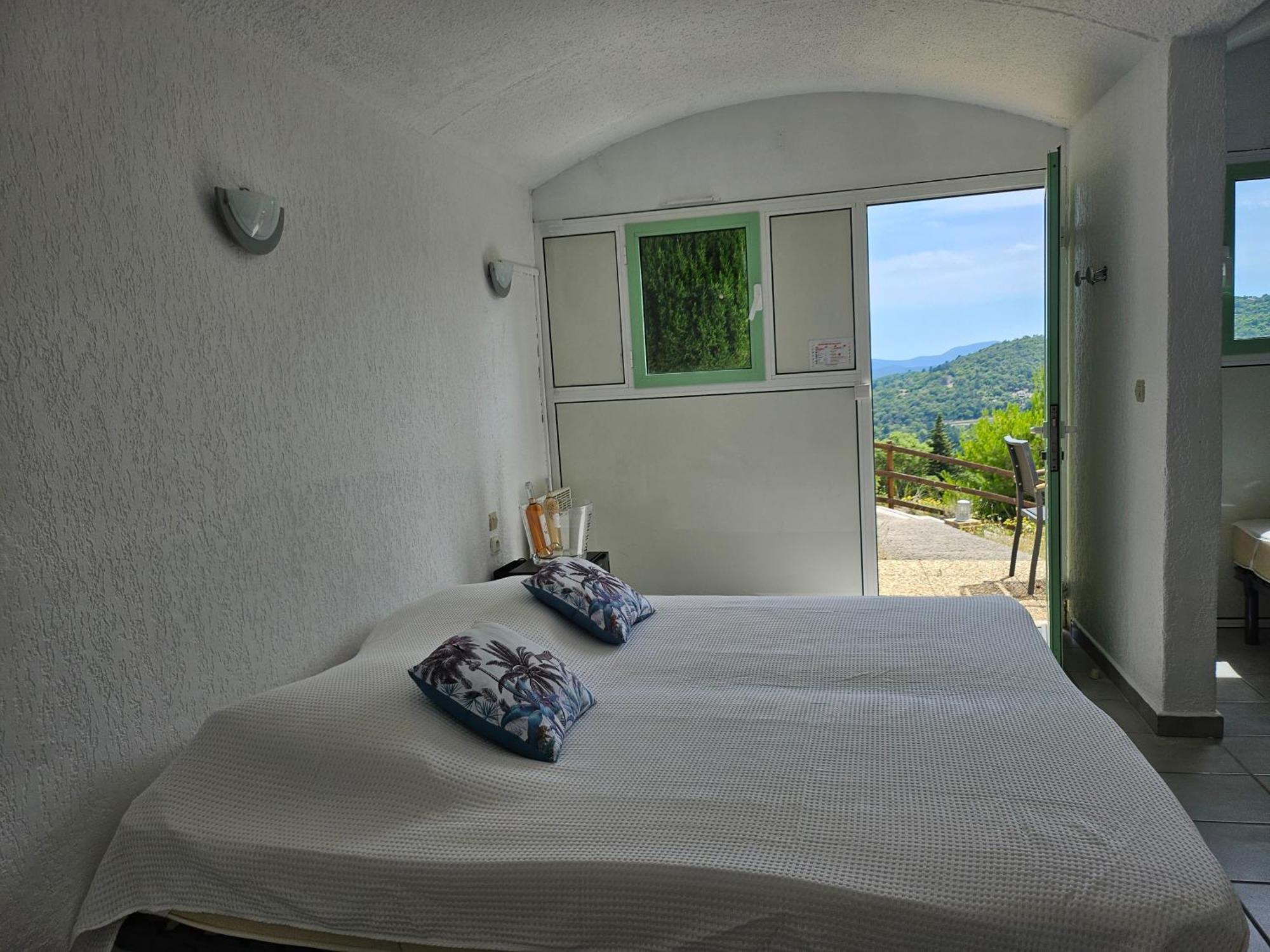 Capsud, La Garde-Freinet Apartment Екстериор снимка